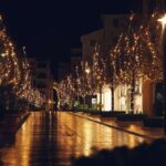 Tovn gecesinde Noel dekorasyonu